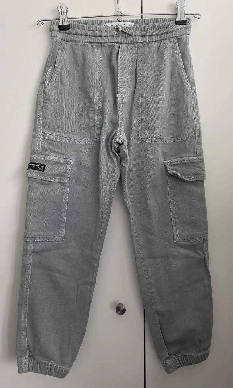 Jean cargo, taille 8 ans